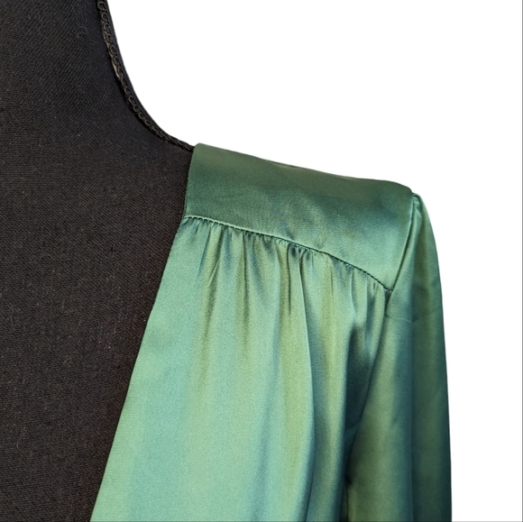 Lovers + Friends Green Satin Belted Long Sleeve Ivy Knee Length Dress Size XS - Picture 7 of 12